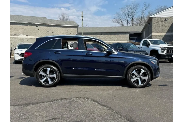 $22498 : Mercedes-Benz GLC 2019 AWD G image 9