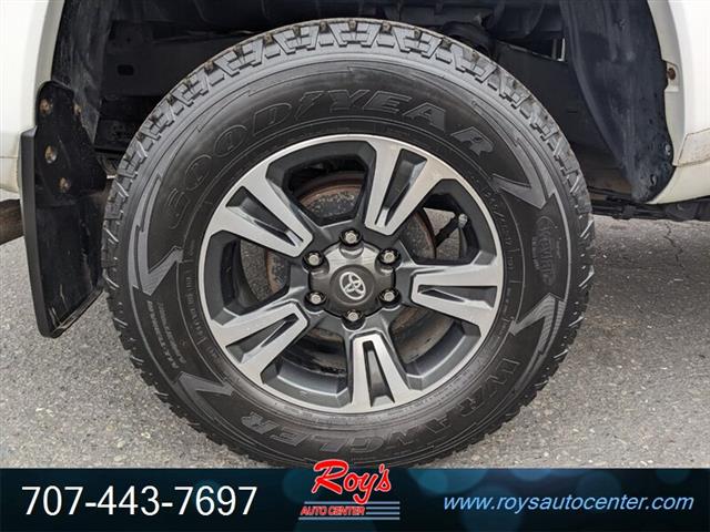 $34995 : 2017 Tacoma TRD Sport 4WD Tru image 9