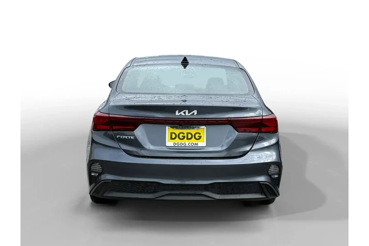 $16773 : Kia Forte 2024 LXS 4dr Sedan image 4