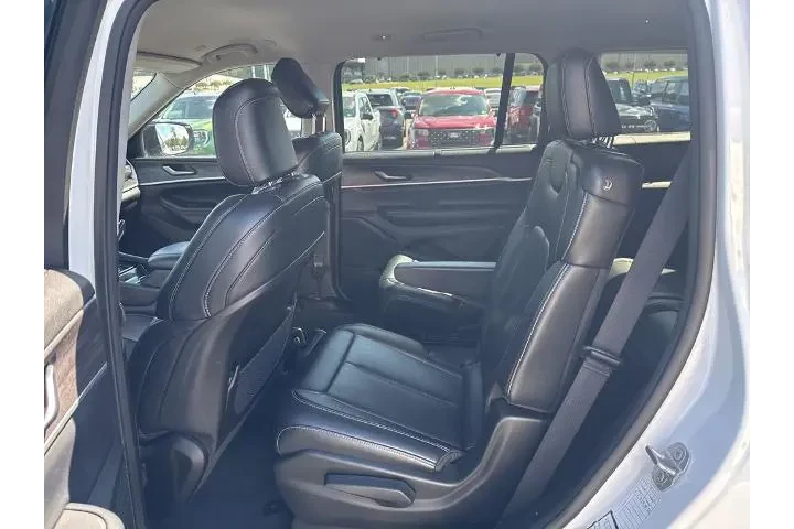 $26991 : Jeep Grand Cherokee L 2023 4 image 10