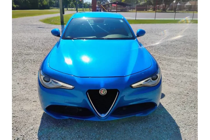 $16995 : 2019 Alfa Romeo Giulia image 8