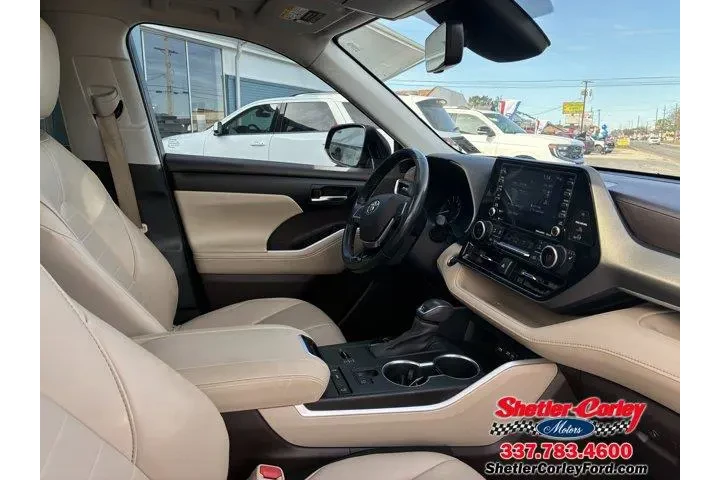 $26990 : Toyota Highlander 2021 XLE 4 image 7