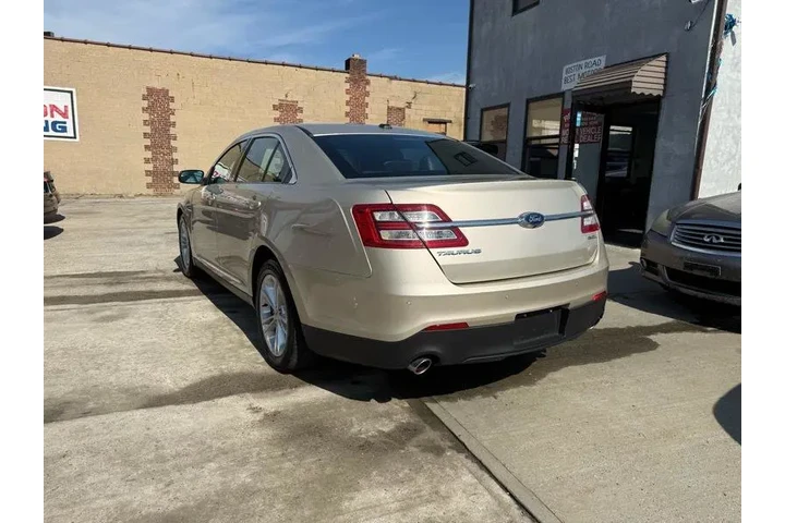 $12995 : 2018 Taurus SEL FWD image 4