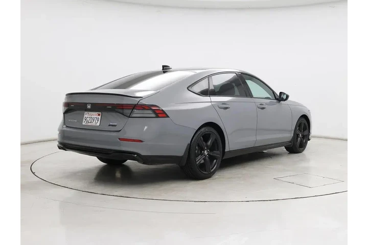 $29998 : Honda Accord Hybrid 2023 Spo image 8
