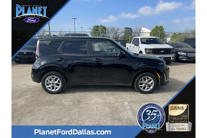 $16759 : Kia Soul 2024 S 4dr Crossove image 1