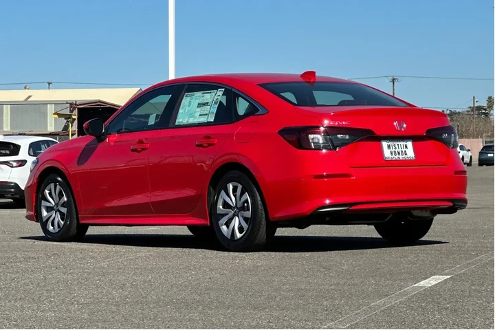 $25981 : Honda Civic 2025 LX 4dr Seda image 5