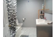 RENT A ROOM/ MELROSE HILLS
