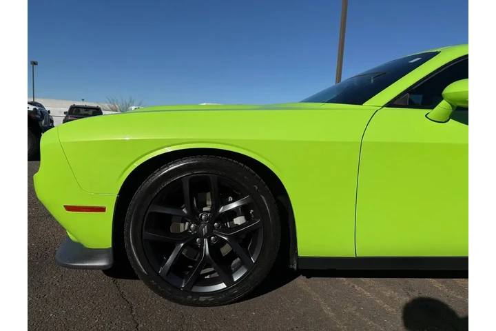 $28336 : Dodge Challenger 2023 GT 2dr image 10
