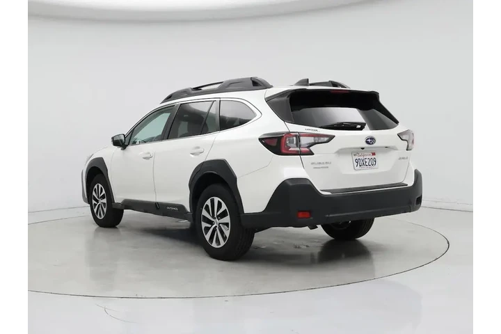$25998 : Subaru Outback 2023 AWD Prem image 2