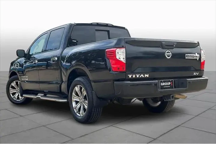 $15997 : Nissan Titan 2017 4x2 SV 4dr image 10