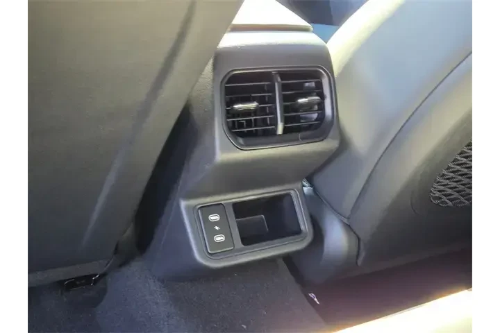 $28588 : Kia K4 2025 GT-Line Turbo 4d image 8