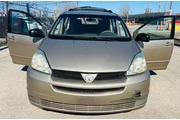 $5799 : 2004 Sienna LE 8 Passenger thumbnail