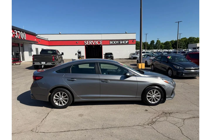 2018 Sonata SE 2.4L SULEV image 1