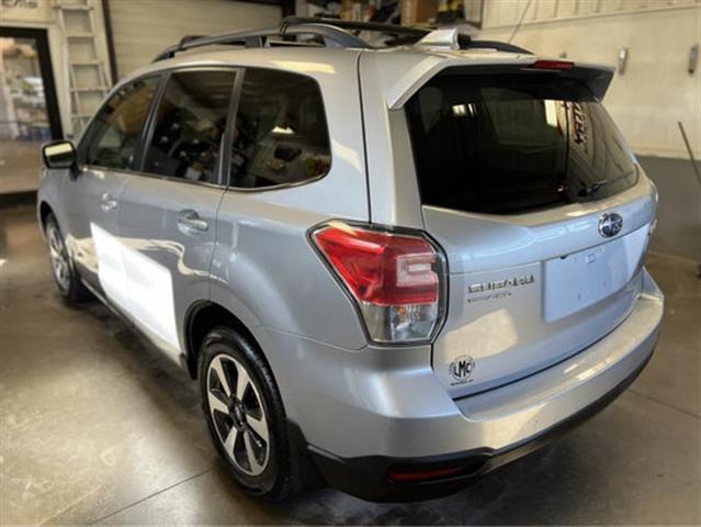 $19900 : 2018 Forester Limited image 4