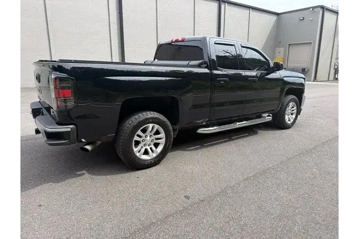 $17990 : Chevrolet Silverado 1500 201 image 7