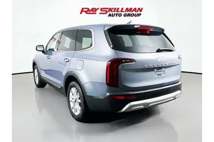 $27975 : Kia Telluride 2022 LX 4dr SU image 5