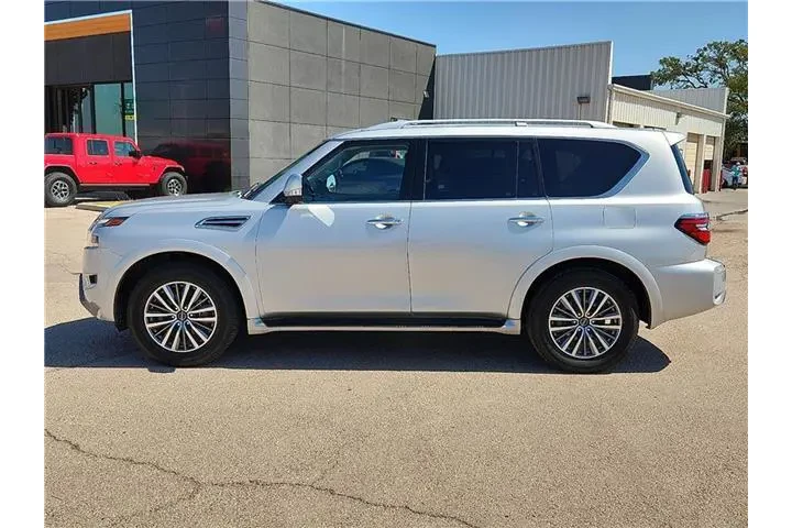 $39995 : Nissan Armada 2024 4x2 SL 4d image 2