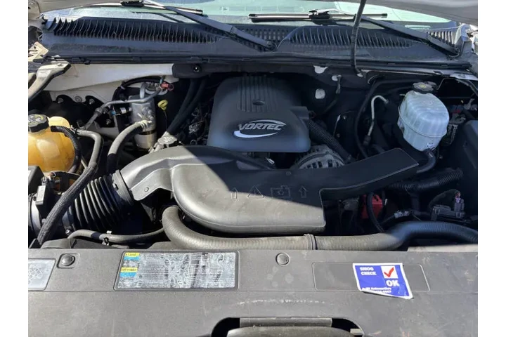 $7999 : 2005 Avalanche 1500 LS image 9