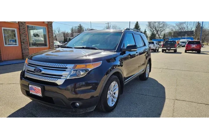 $11990 : 2013 Explorer XLT image 3