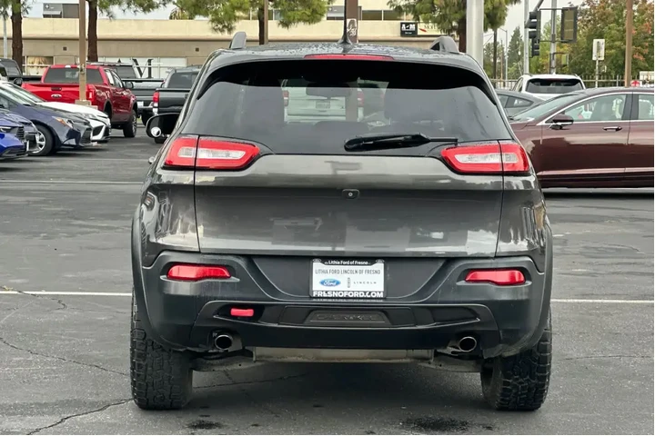 $11398 : Jeep Cherokee 2015 4x4 Trail image 7