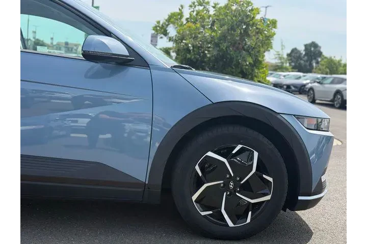 $25777 : Hyundai IONIQ 5 2024 SEL 4dr image 10
