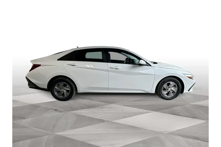 $26262 : Hyundai ELANTRA 2026 SE 4dr image 9