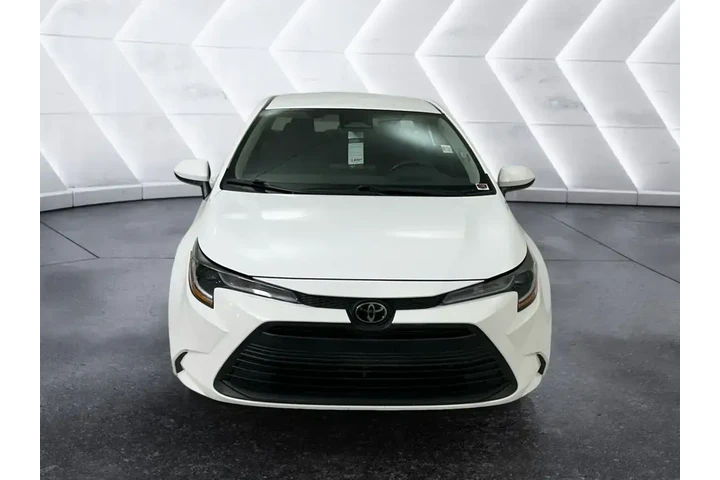 $17791 : Toyota Corolla 2023 LE 4dr S image 2