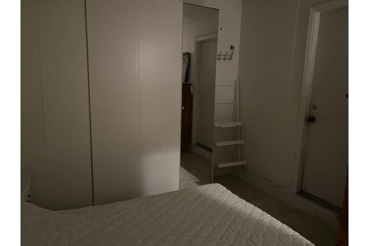 $860 : Habitación en renta image 4