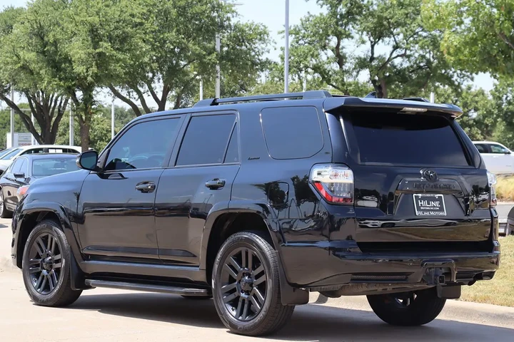 $30993 : 2020 4Runner Limited image 10