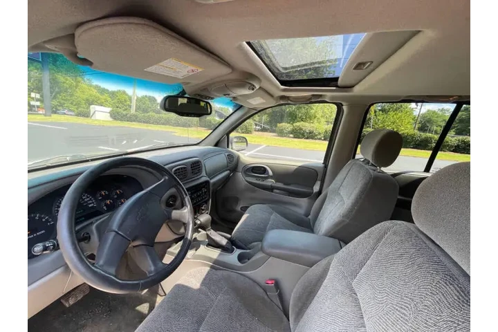 $9500 : 2002 TrailBlazer LT image 9