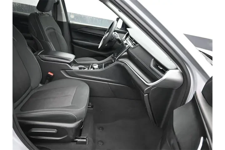 $25634 : Jeep Grand Cherokee 2024 4x4 image 8