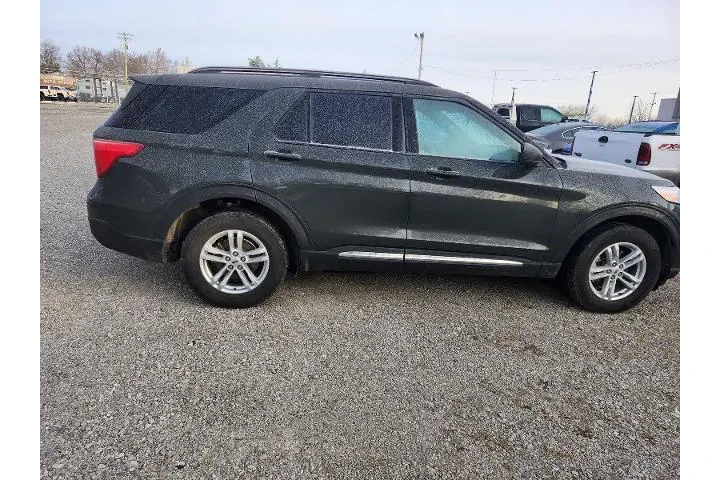 $29305 : Ford Explorer 2022 AWD XLT 4 image 6