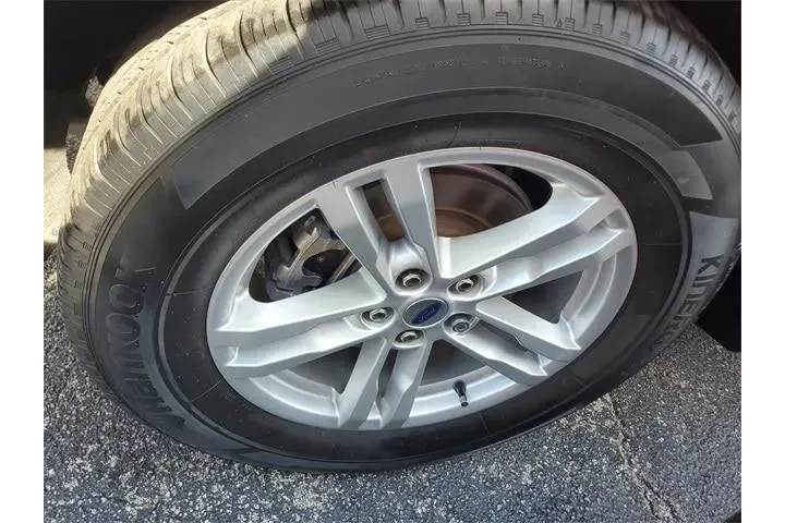 $23990 : Ford Explorer 2022 XLT 4dr S image 9