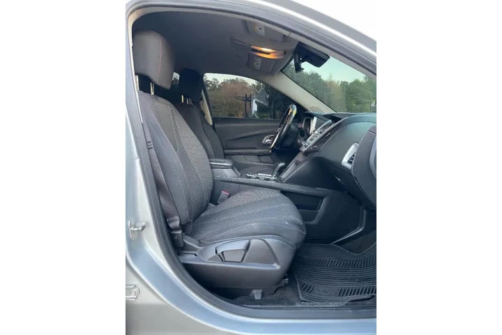 $5995 : 2017 Equinox LT image 10