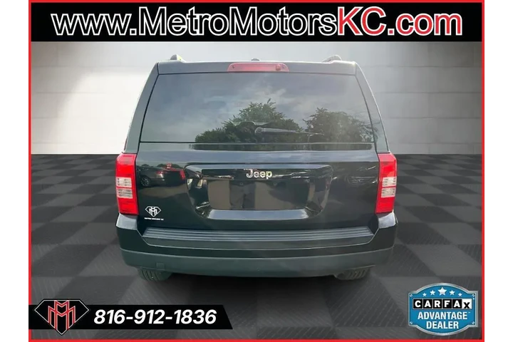 $9989 : 2016 Patriot FWD 4dr Sport image 4