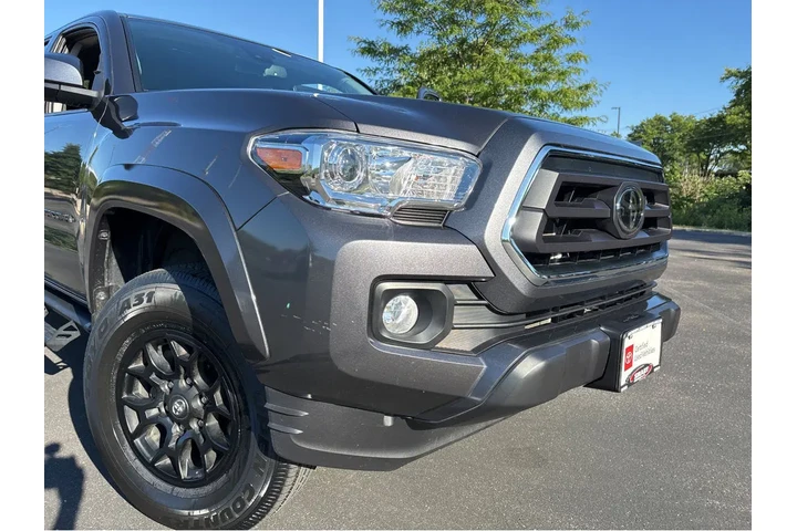$35989 : Gold Certified2022 Tacoma SR5 image 7
