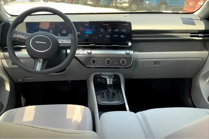 $22453 : Hyundai KONA 2025 SE 4dr Cro image 5
