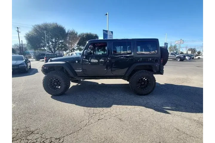 $18499 : Jeep Wrangler Unlimited 2017 image 4