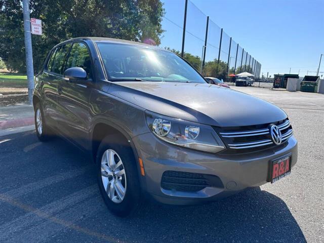 $10750 : 2012 Tiguan S image 1