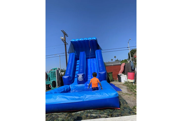 Dayana’s Party Rentals 🎉🎉🎉 image 3