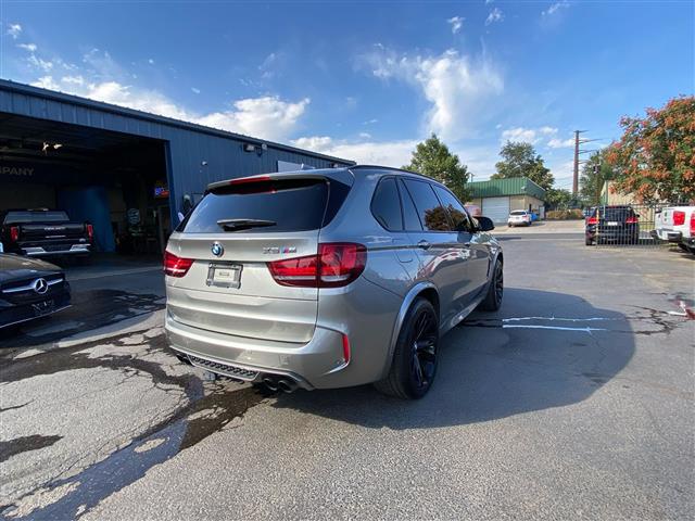 $40369 : 2018 BMW X5 M Base, CLEAN CAR image 7