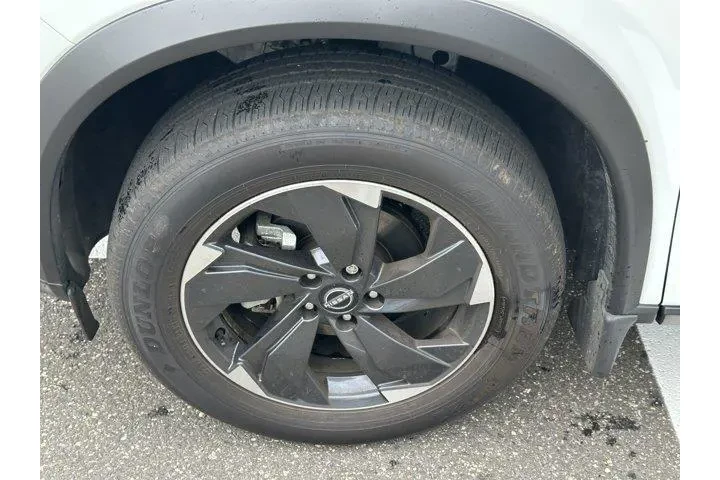 $27231 : Nissan Rogue 2026 AWD SV 4dr image 9