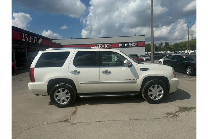 $7980 : 2007 Escalade AWD 4dr image 1
