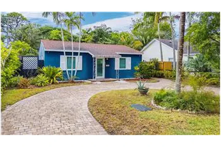 $1350 : Rental property with 2 bedro image 1
