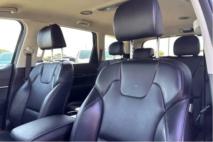 $27977 : Kia Telluride 2024 LX 4dr SU image 8