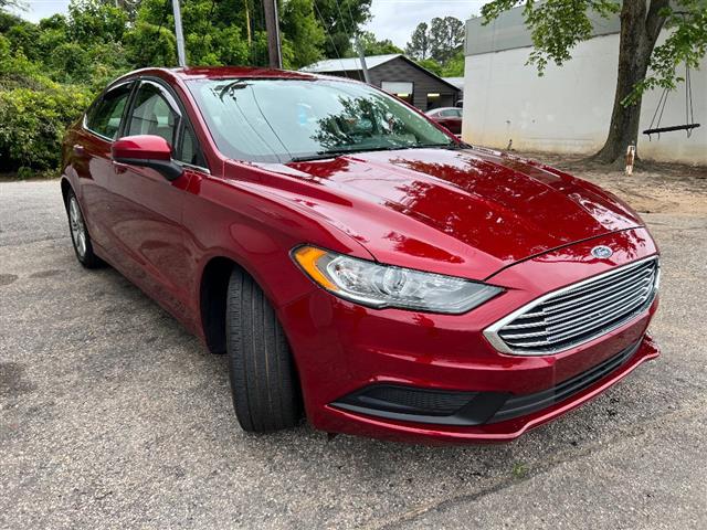 $7000 : 2017 Ford Fusion SE Ecoboost image 3