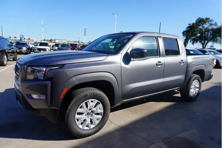 $32488 : Nissan Frontier 2024 4x4 S 4 image 3