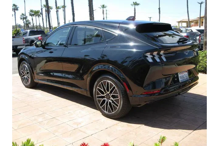 $32999 : Ford Mustang Mach-E 2024 Pre image 2