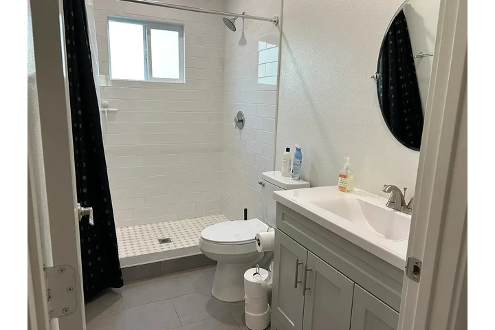 $500 : 1BED ROOM ..Los Angeles, CA image 3