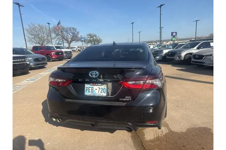 $27995 : Toyota Camry Hybrid 2024 SE image 3